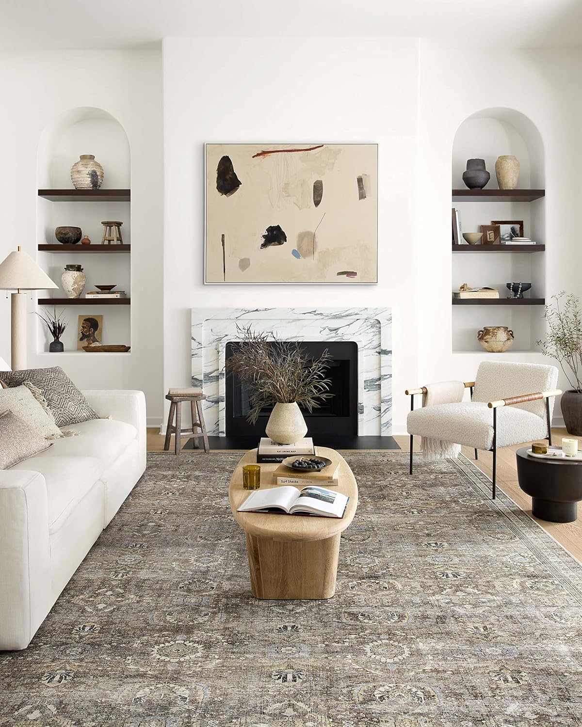 Read more about the article Transform Your Space with Elegance: Explore the Loloi II Layla Antique Moss Rug